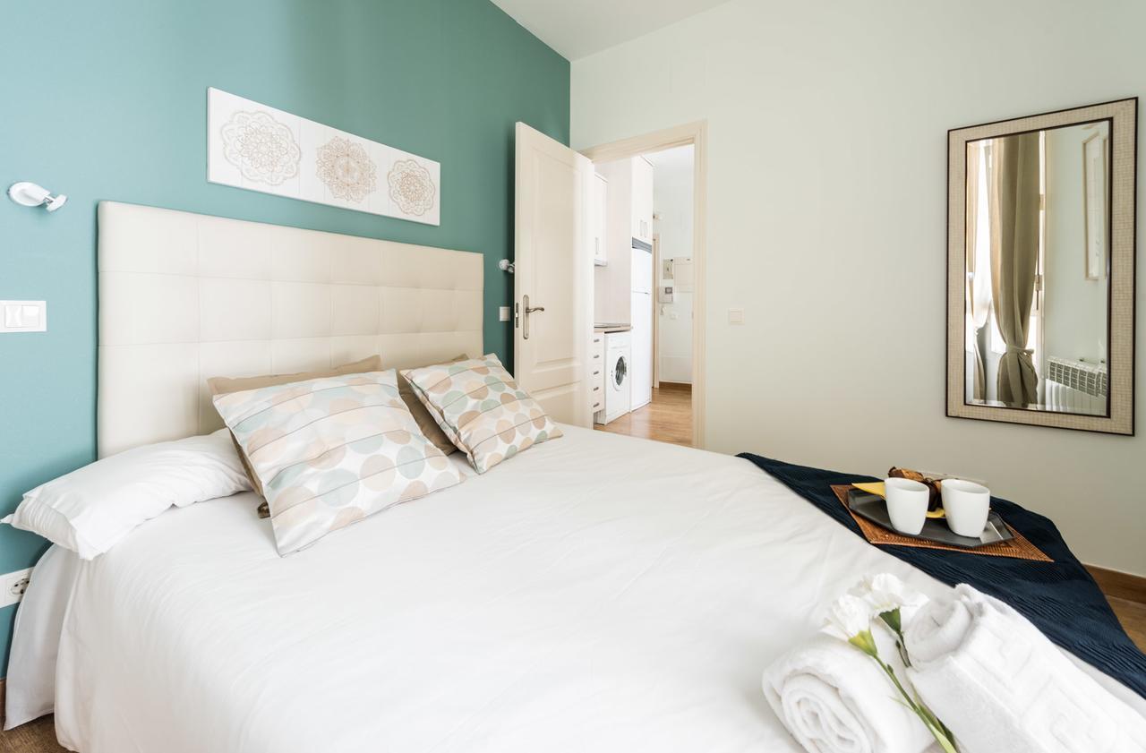 Gran Via I Santa Ana Apartment Мадрид Екстериор снимка