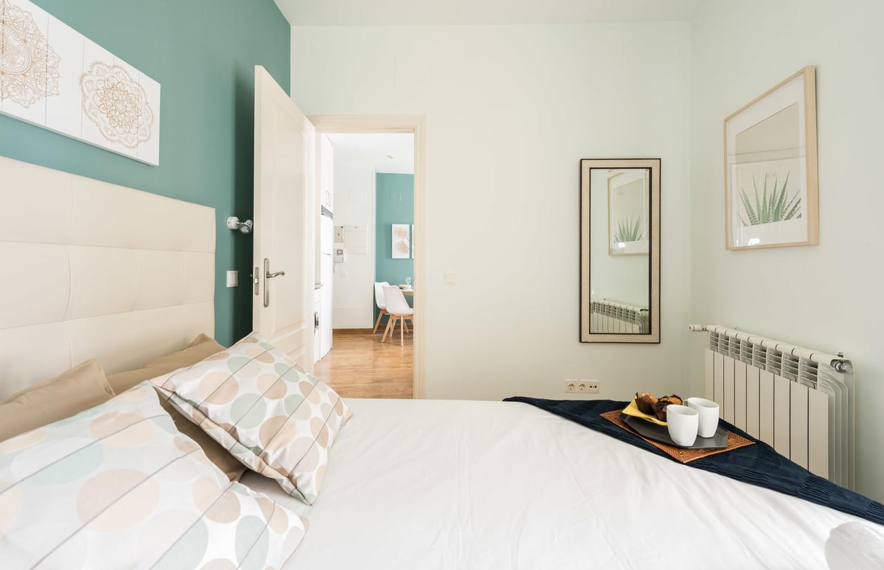 Gran Via I Santa Ana Apartment Мадрид Екстериор снимка