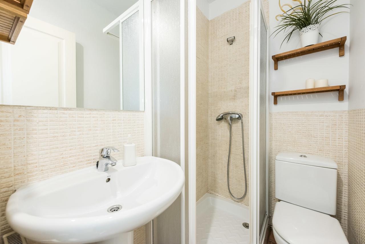 Gran Via I Santa Ana Apartment Мадрид Екстериор снимка