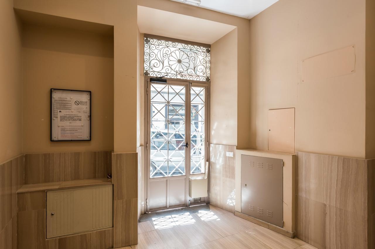 Gran Via I Santa Ana Apartment Мадрид Екстериор снимка